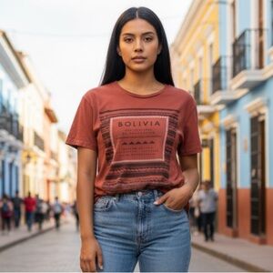 Cedar Wood State Bolivia graphic tee xs